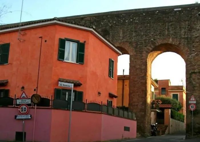 Two-room Apt. Under The Aqueduct's Arch In Pigneto Appartement Rome